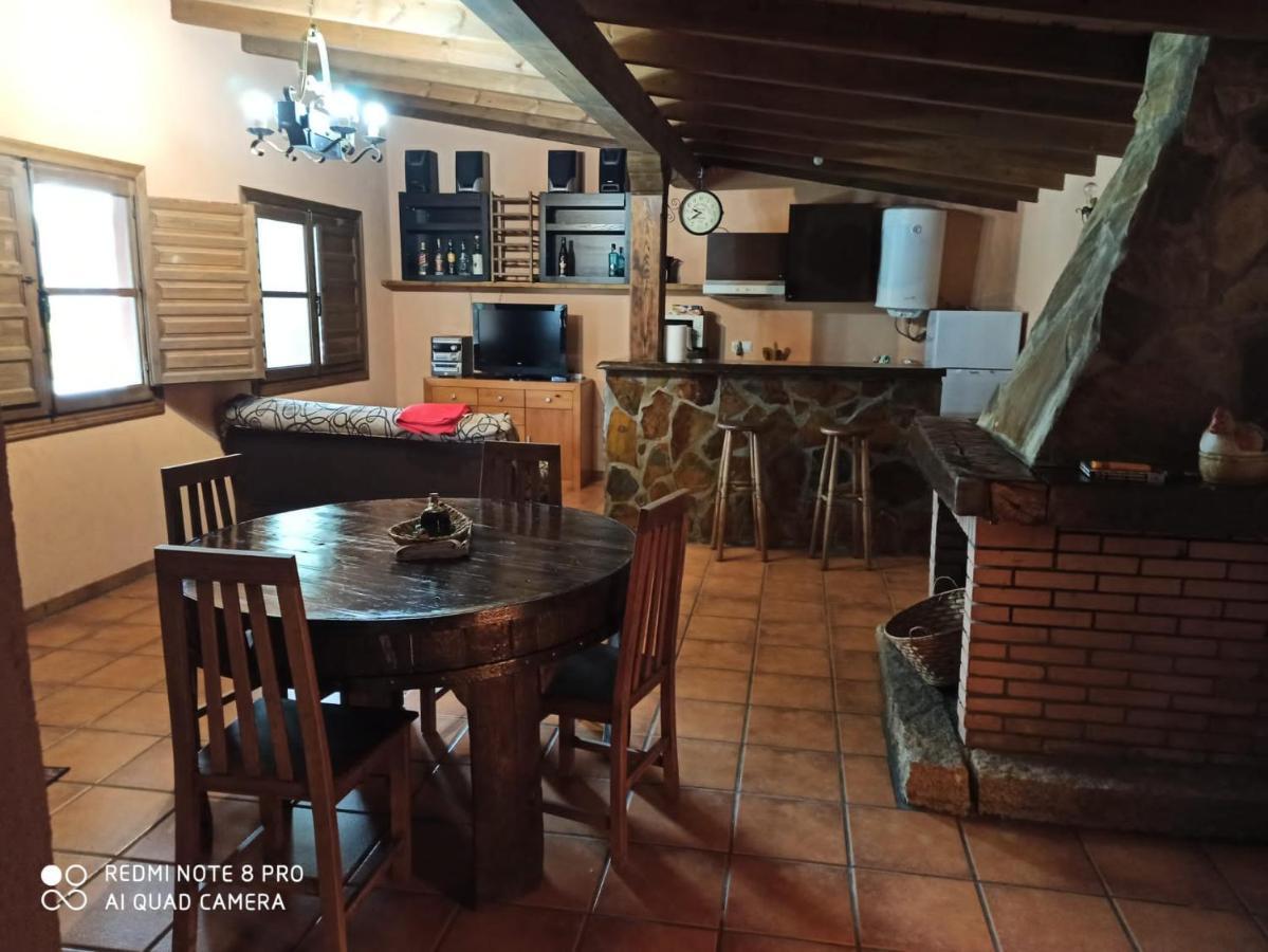 Casa Penelas Petin Buitenkant foto