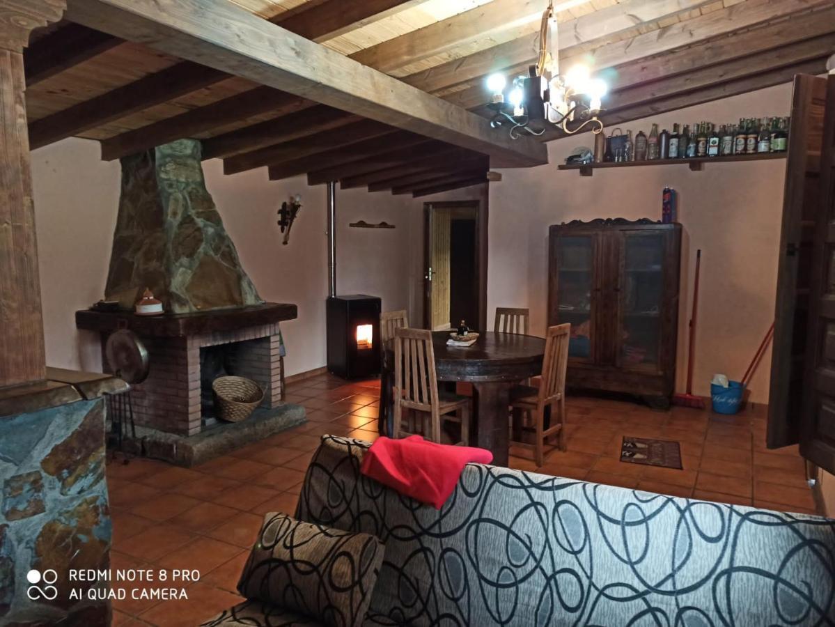 Casa Penelas Petin Buitenkant foto